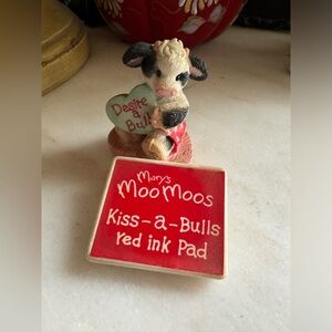 HTF Vintage Enesco Mary Moo Moo's Kiss-a-Bulls red ink Pad (1997)